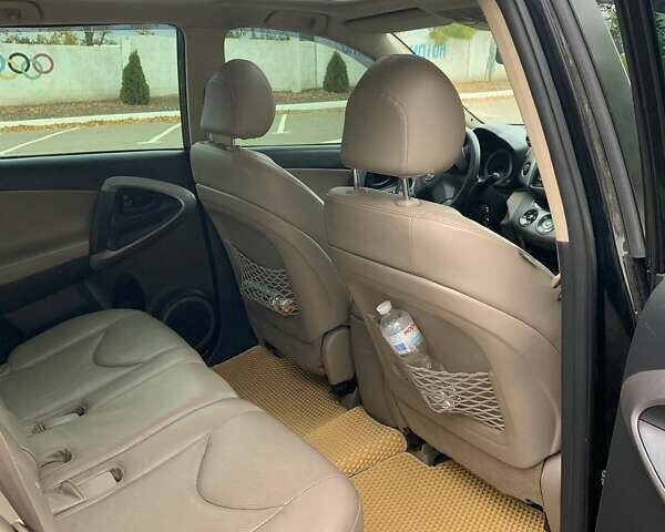 Черный Тойота РАВ 4, объемом двигателя 2.36 л и пробегом 196 тыс. км за 9500 $, фото 9 на Automoto.ua