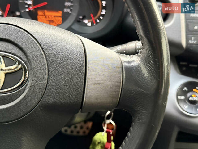 Черный Тойота РАВ 4, объемом двигателя 2 л и пробегом 87 тыс. км за 12800 $, фото 32 на Automoto.ua