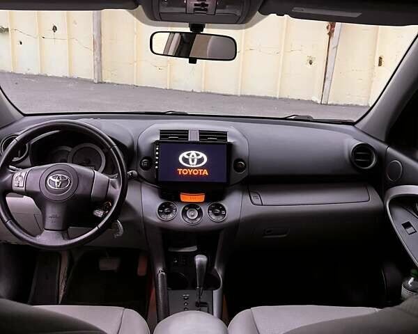 Черный Тойота РАВ 4, объемом двигателя 2.4 л и пробегом 268 тыс. км за 10500 $, фото 12 на Automoto.ua