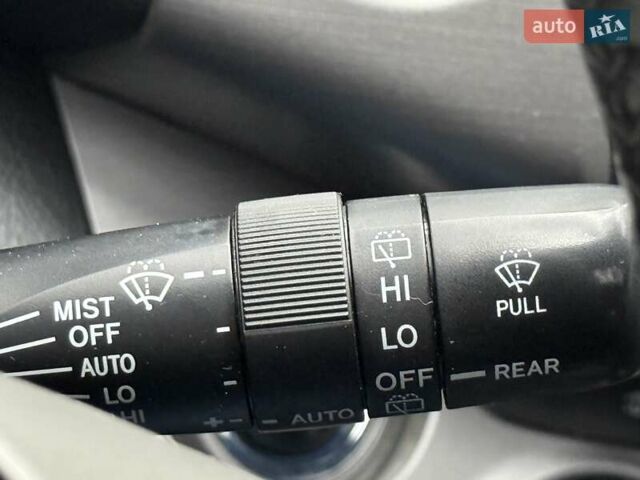 Чорний Тойота РАВ 4, об'ємом двигуна 2 л та пробігом 177 тис. км за 10999 $, фото 48 на Automoto.ua
