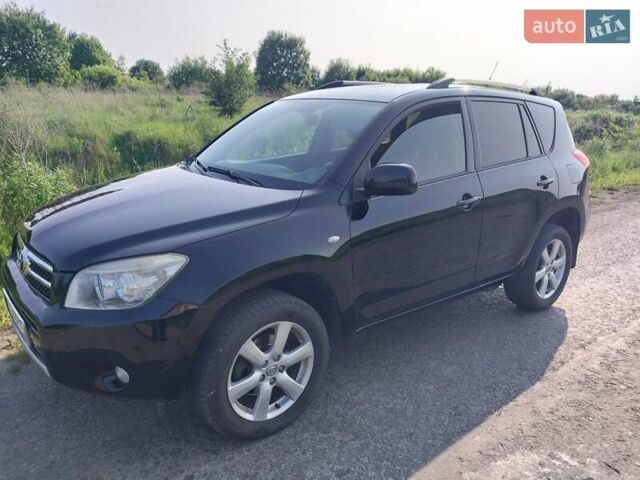 Черный Тойота РАВ 4, объемом двигателя 2.2 л и пробегом 250 тыс. км за 9500 $, фото 4 на Automoto.ua