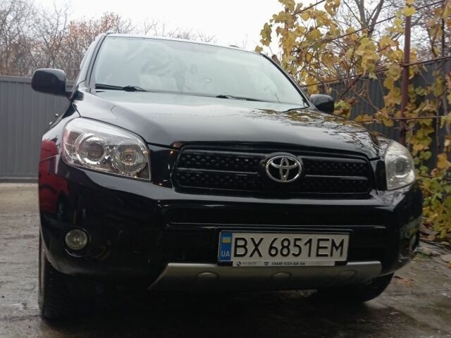 Черный Тойота РАВ 4, объемом двигателя 2 л и пробегом 225 тыс. км за 9000 $, фото 4 на Automoto.ua