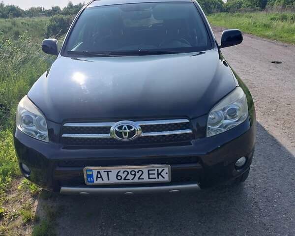 Черный Тойота РАВ 4, объемом двигателя 2.2 л и пробегом 250 тыс. км за 9500 $, фото 2 на Automoto.ua