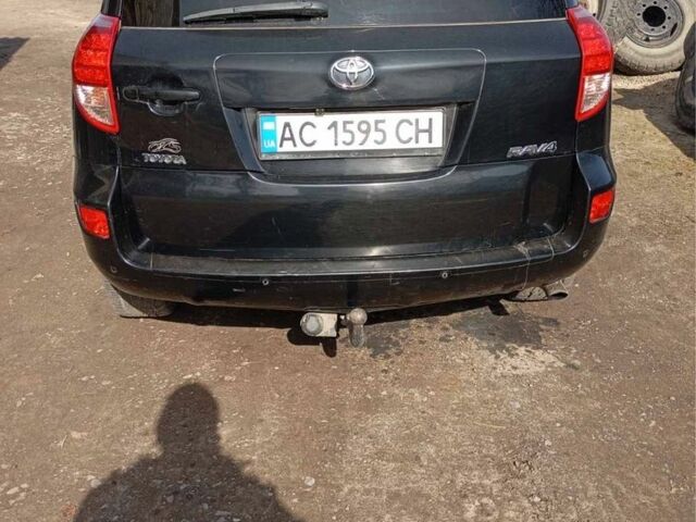 Чорний Тойота РАВ 4, об'ємом двигуна 2.2 л та пробігом 290 тис. км за 8500 $, фото 3 на Automoto.ua