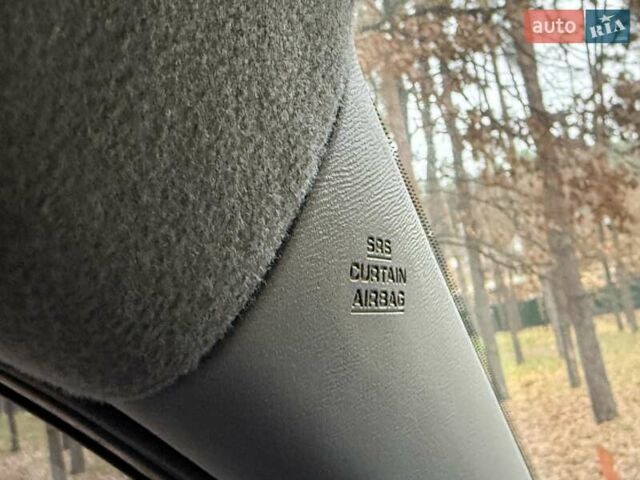 Чорний Тойота РАВ 4, об'ємом двигуна 2 л та пробігом 177 тис. км за 10999 $, фото 51 на Automoto.ua