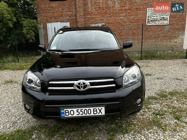 Черный Тойота РАВ 4, объемом двигателя 2.23 л и пробегом 235 тыс. км за 9500 $, фото 2 на Automoto.ua