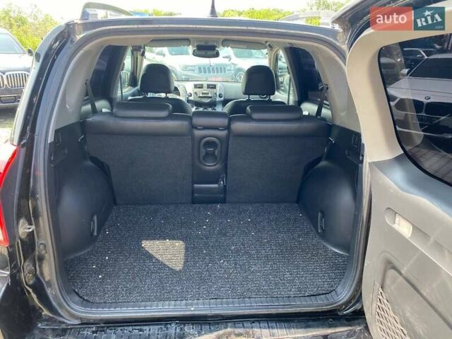 Чорний Тойота РАВ 4, об'ємом двигуна 2.23 л та пробігом 178 тис. км за 9200 $, фото 23 на Automoto.ua