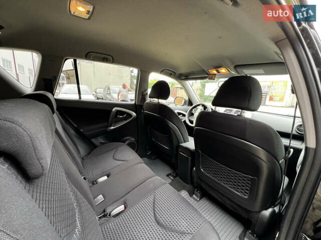 Черный Тойота РАВ 4, объемом двигателя 2.23 л и пробегом 235 тыс. км за 9500 $, фото 21 на Automoto.ua