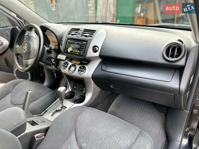 Тойота РАВ 4 2008 в Харькове на Automoto.ua Черный Тойота РАВ 4, объемом двигателя 2 л и пробегом 235 тыс. км за 9700 $, фото 16 на Automoto.ua