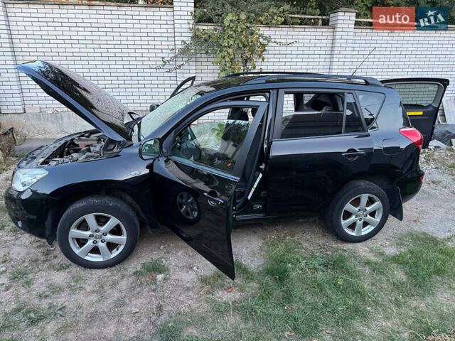 Черный Тойота РАВ 4, объемом двигателя 2 л и пробегом 151 тыс. км за 9800 $, фото 6 на Automoto.ua
