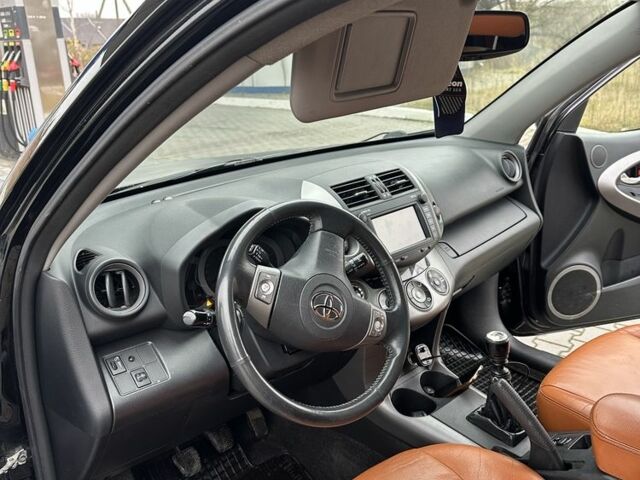 Черный Тойота РАВ 4, объемом двигателя 2.2 л и пробегом 316 тыс. км за 4290 $, фото 12 на Automoto.ua