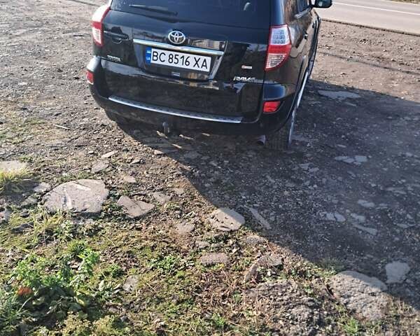 Черный Тойота РАВ 4, объемом двигателя 2.23 л и пробегом 240 тыс. км за 10500 $, фото 2 на Automoto.ua