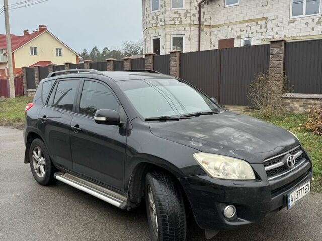 Черный Тойота РАВ 4, объемом двигателя 2 л и пробегом 230 тыс. км за 6800 $, фото 1 на Automoto.ua