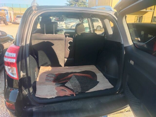 Чорний Тойота РАВ 4, об'ємом двигуна 2.2 л та пробігом 237 тис. км за 5999 $, фото 1 на Automoto.ua