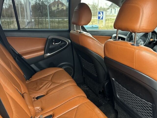 Черный Тойота РАВ 4, объемом двигателя 2.2 л и пробегом 316 тыс. км за 4290 $, фото 10 на Automoto.ua