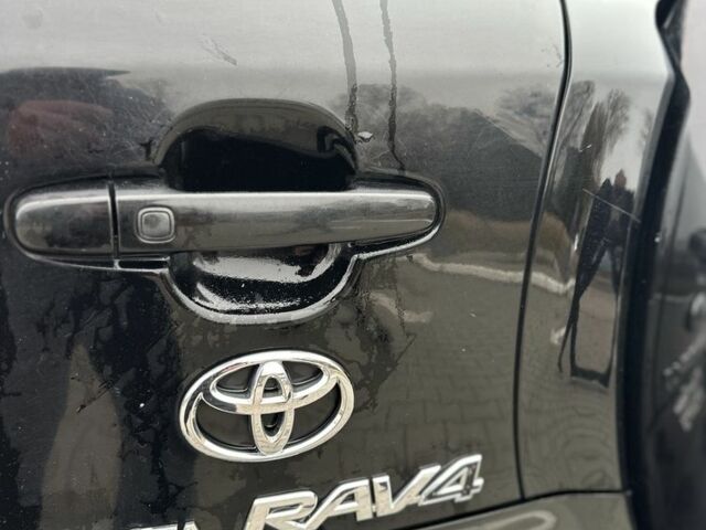 Черный Тойота РАВ 4, объемом двигателя 2.2 л и пробегом 316 тыс. км за 4290 $, фото 5 на Automoto.ua