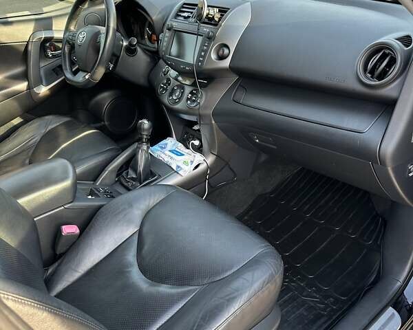 Черный Тойота РАВ 4, объемом двигателя 2.2 л и пробегом 227 тыс. км за 10500 $, фото 41 на Automoto.ua