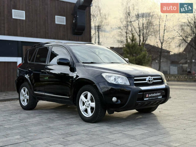 Черный Тойота РАВ 4, объемом двигателя 2.2 л и пробегом 274 тыс. км за 9500 $, фото 2 на Automoto.ua