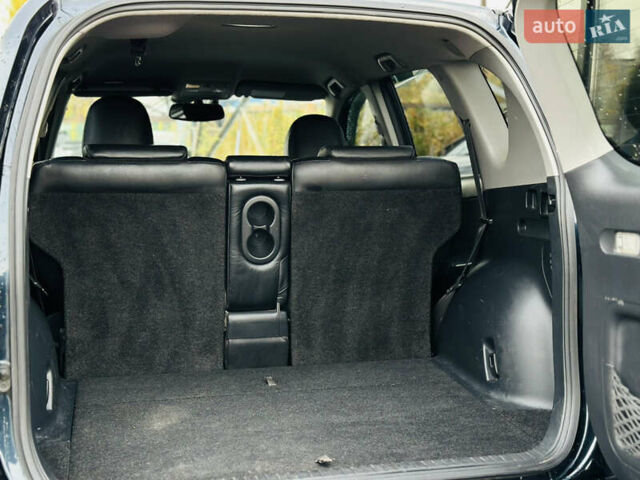 Черный Тойота РАВ 4, объемом двигателя 2.23 л и пробегом 249 тыс. км за 13800 $, фото 11 на Automoto.ua