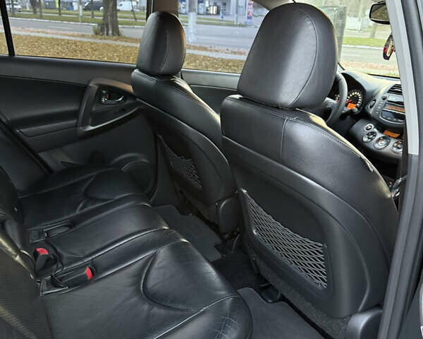 Черный Тойота РАВ 4, объемом двигателя 2 л и пробегом 173 тыс. км за 13300 $, фото 14 на Automoto.ua