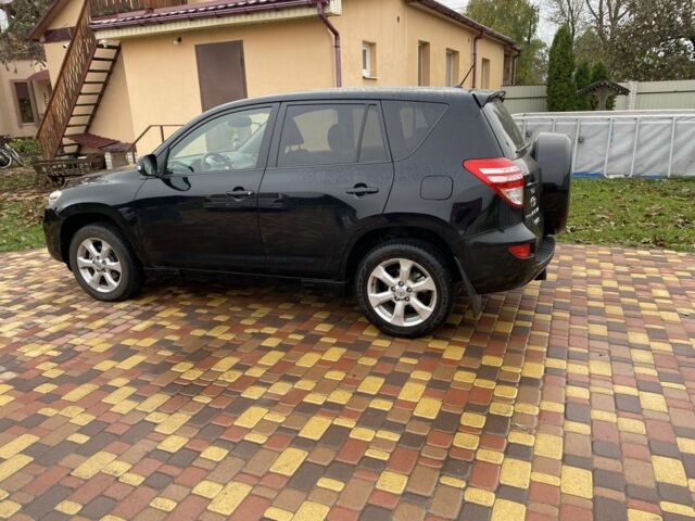 Черный Тойота РАВ 4, объемом двигателя 2 л и пробегом 224 тыс. км за 12500 $, фото 2 на Automoto.ua