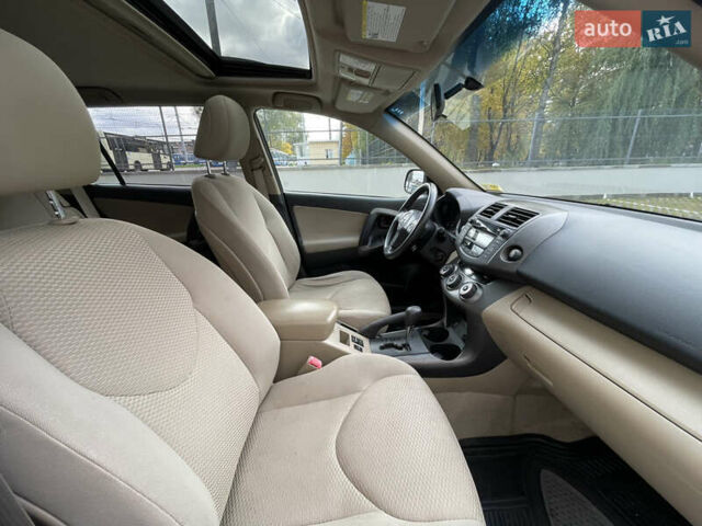 Черный Тойота РАВ 4, объемом двигателя 2.49 л и пробегом 220 тыс. км за 10500 $, фото 20 на Automoto.ua