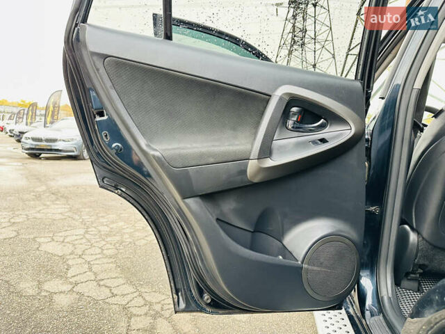 Черный Тойота РАВ 4, объемом двигателя 2.23 л и пробегом 249 тыс. км за 13800 $, фото 17 на Automoto.ua