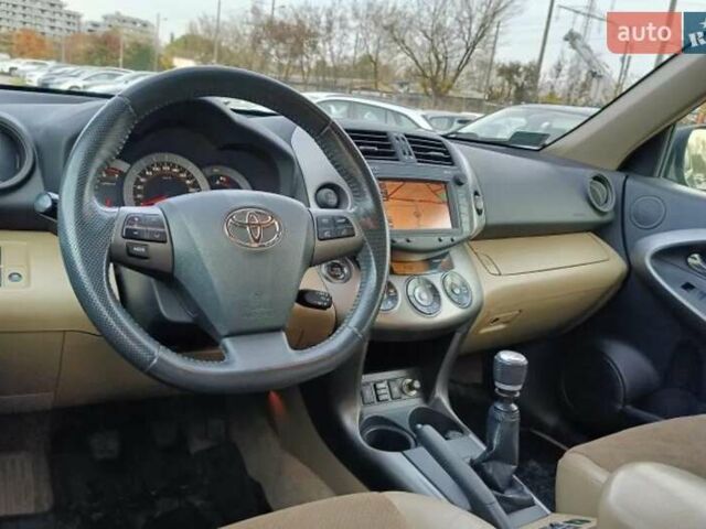 Чорний Тойота РАВ 4, об'ємом двигуна 0 л та пробігом 183 тис. км за 8350 $, фото 7 на Automoto.ua