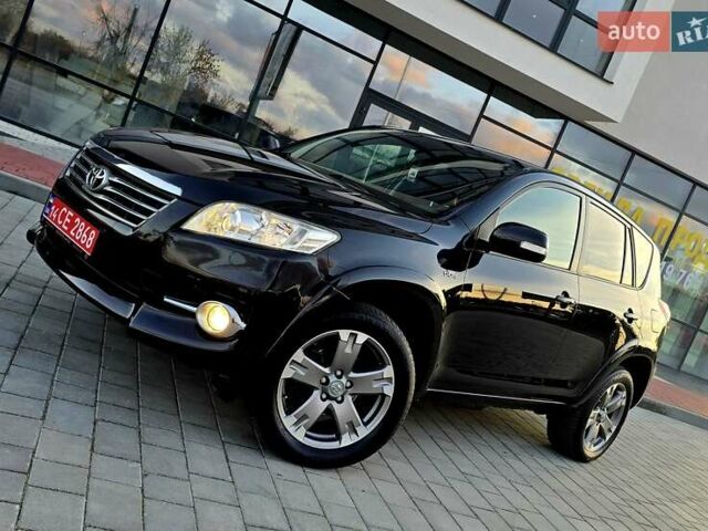 Черный Тойота РАВ 4, объемом двигателя 2.2 л и пробегом 182 тыс. км за 13950 $, фото 4 на Automoto.ua