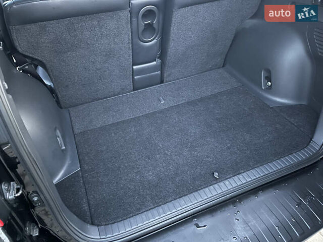 Черный Тойота РАВ 4, объемом двигателя 1.99 л и пробегом 120 тыс. км за 14900 $, фото 27 на Automoto.ua