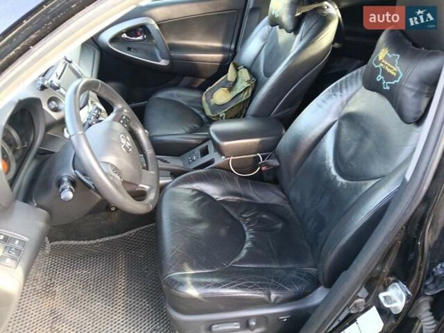 Черный Тойота РАВ 4, объемом двигателя 2 л и пробегом 192 тыс. км за 13500 $, фото 13 на Automoto.ua