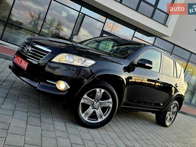 Черный Тойота РАВ 4, объемом двигателя 2.2 л и пробегом 182 тыс. км за 13950 $, фото 2 на Automoto.ua