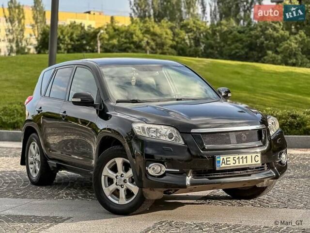 Чорний Тойота РАВ 4, об'ємом двигуна 2 л та пробігом 210 тис. км за 12500 $, фото 16 на Automoto.ua