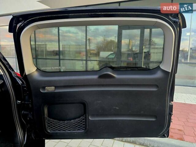 Черный Тойота РАВ 4, объемом двигателя 2.2 л и пробегом 182 тыс. км за 13950 $, фото 58 на Automoto.ua
