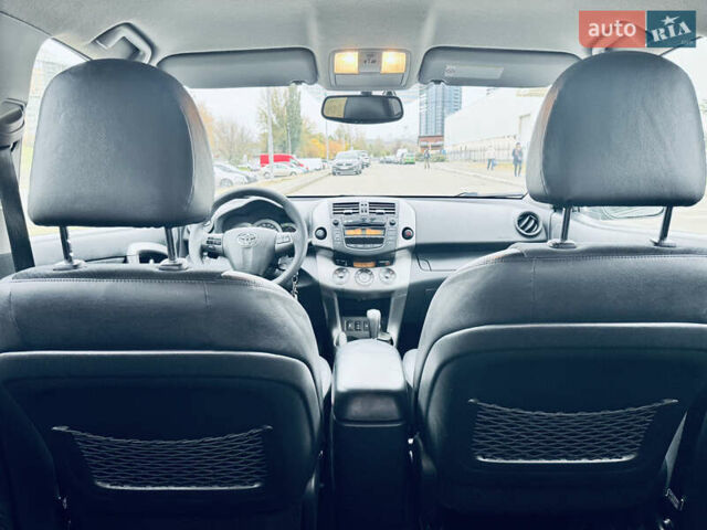 Черный Тойота РАВ 4, объемом двигателя 2 л и пробегом 73 тыс. км за 14800 $, фото 10 на Automoto.ua