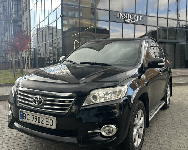 Чорний Тойота РАВ 4, об'ємом двигуна 2 л та пробігом 138 тис. км за 11500 $, фото 4 на Automoto.ua