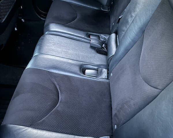 Черный Тойота РАВ 4, объемом двигателя 1.99 л и пробегом 120 тыс. км за 14900 $, фото 26 на Automoto.ua