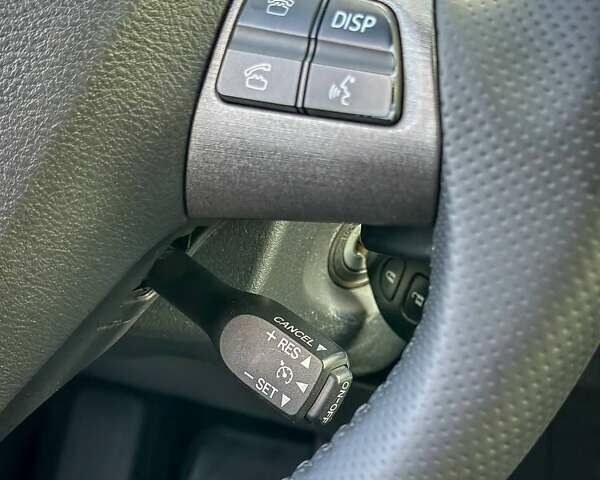 Чорний Тойота РАВ 4, об'ємом двигуна 2 л та пробігом 210 тис. км за 12500 $, фото 33 на Automoto.ua