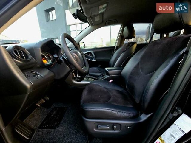 Черный Тойота РАВ 4, объемом двигателя 2.2 л и пробегом 182 тыс. км за 13950 $, фото 69 на Automoto.ua
