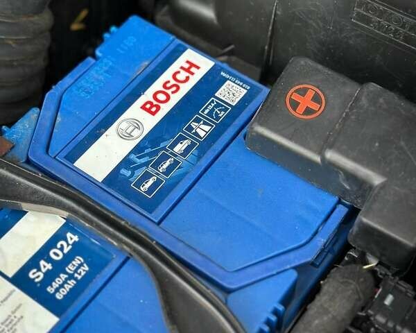 Чорний Тойота РАВ 4, об'ємом двигуна 2 л та пробігом 210 тис. км за 12500 $, фото 20 на Automoto.ua