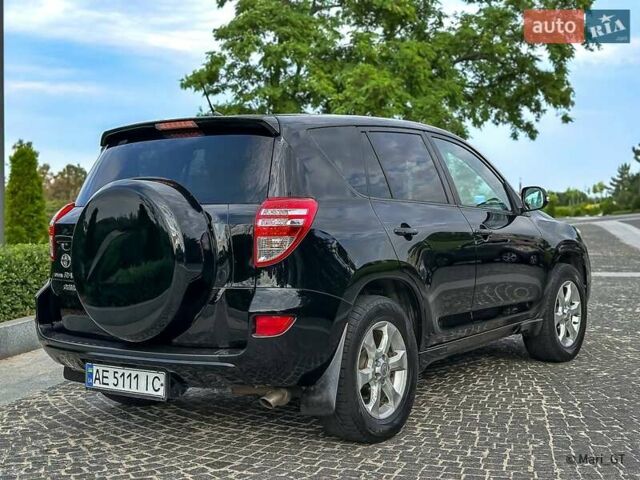 Чорний Тойота РАВ 4, об'ємом двигуна 2 л та пробігом 210 тис. км за 12500 $, фото 23 на Automoto.ua