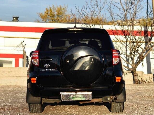 Чорний Тойота РАВ 4, об'ємом двигуна 2 л та пробігом 178 тис. км за 13850 $, фото 2 на Automoto.ua