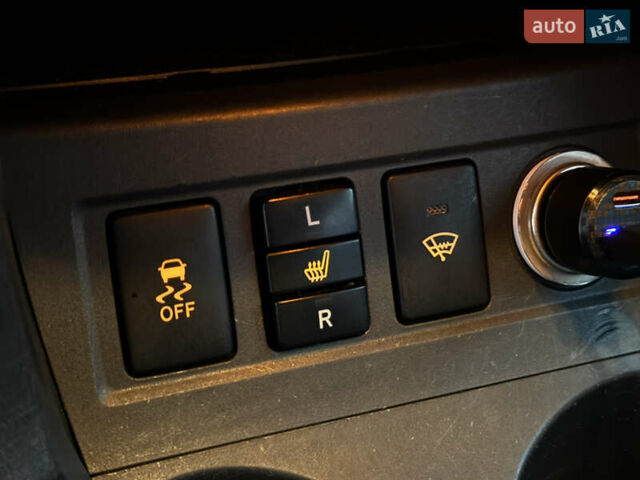 Черный Тойота РАВ 4, объемом двигателя 2 л и пробегом 184 тыс. км за 12900 $, фото 56 на Automoto.ua