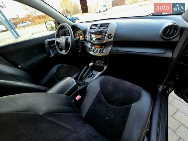 Черный Тойота РАВ 4, объемом двигателя 2.2 л и пробегом 182 тыс. км за 13950 $, фото 51 на Automoto.ua