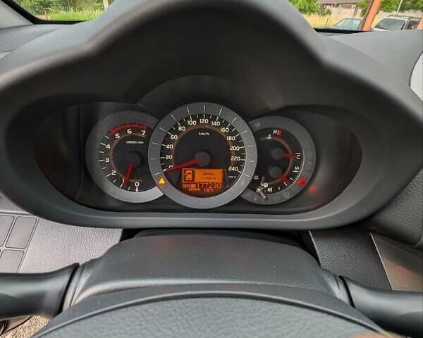 Чорний Тойота РАВ 4, об'ємом двигуна 2.2 л та пробігом 178 тис. км за 15000 $, фото 13 на Automoto.ua