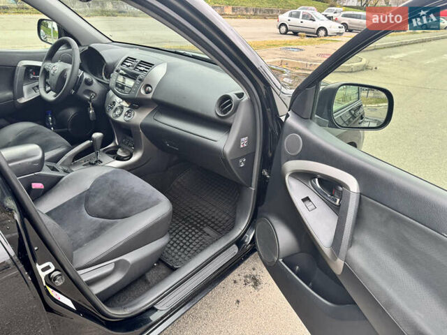 Черный Тойота РАВ 4, объемом двигателя 2 л и пробегом 73 тыс. км за 14800 $, фото 14 на Automoto.ua