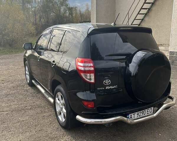 Черный Тойота РАВ 4, объемом двигателя 2 л и пробегом 176 тыс. км за 12500 $, фото 3 на Automoto.ua