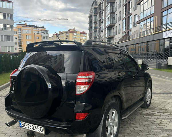 Чорний Тойота РАВ 4, об'ємом двигуна 2 л та пробігом 138 тис. км за 11500 $, фото 7 на Automoto.ua