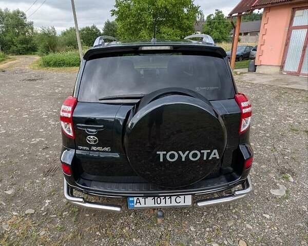 Чорний Тойота РАВ 4, об'ємом двигуна 2.2 л та пробігом 178 тис. км за 15000 $, фото 7 на Automoto.ua