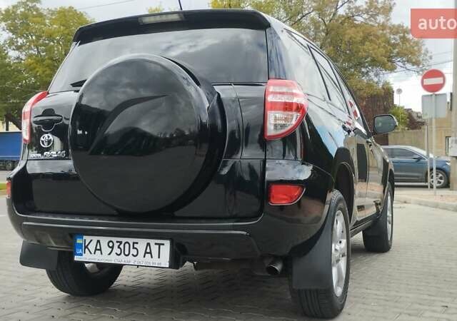 Чорний Тойота РАВ 4, об'ємом двигуна 2 л та пробігом 184 тис. км за 12500 $, фото 13 на Automoto.ua